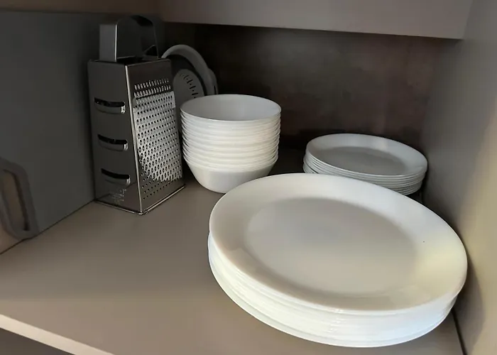 אתר קמפינג 4-6 Personnes לאט