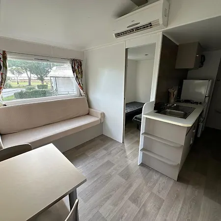 Campingplatz 4-6 Personnes *